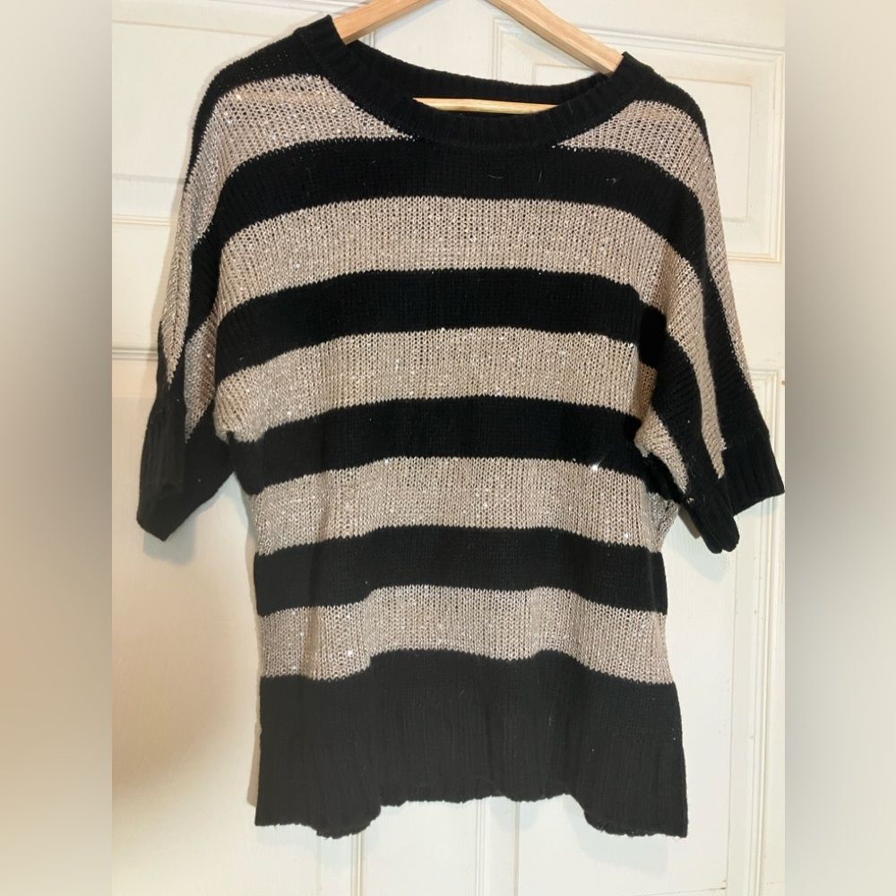 AB Studios, black and cream sweater, some sequins, excellent condition, size XL